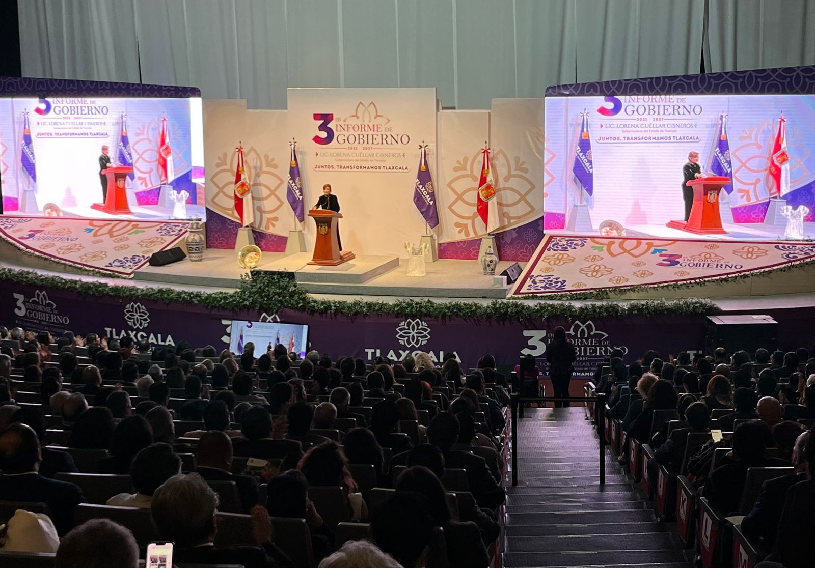 presenciaron el #TercerInformeDeGobierno de la Licenciada Lorena Cuéllar Cisneros