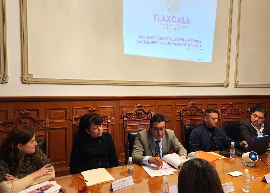 Acudió a una reunión de trabajo convocada por la SEGOB Tlaxcala 