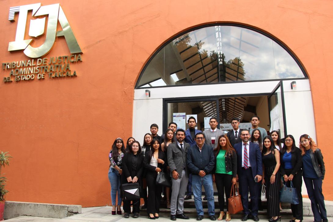 Realizaron una visita a las instalaciones del órgano jurisdiccional, para ampliar sus conocimientos teóricos y tener un acercamiento con el campo laboral.